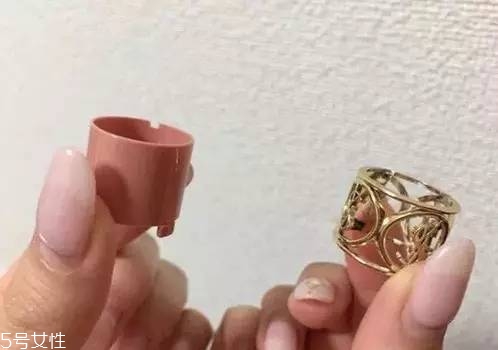 如何選擇口紅色號？口紅必不可少