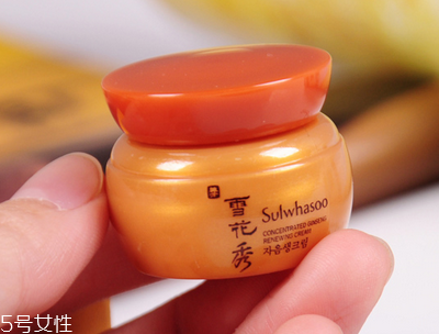 雪花秀彈力面霜和人參面霜哪個(gè)好？滋潤保濕一整天