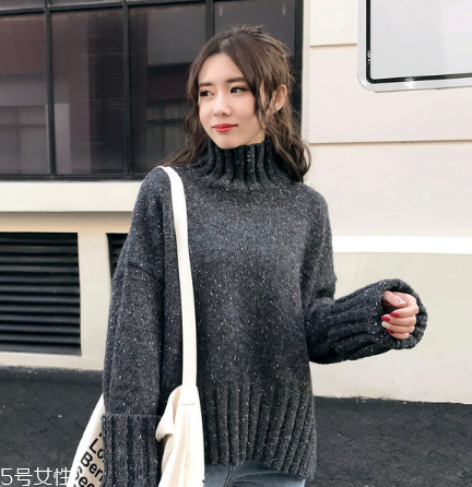毛衣領(lǐng)口松了怎么辦？跟著小編這樣做