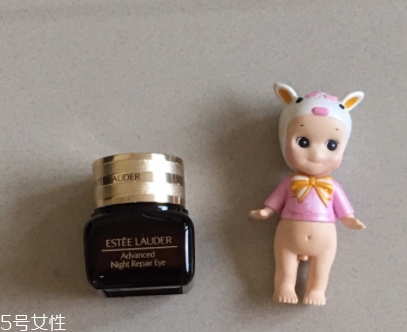 雅詩蘭黛和雪花秀眼霜哪個(gè)好？