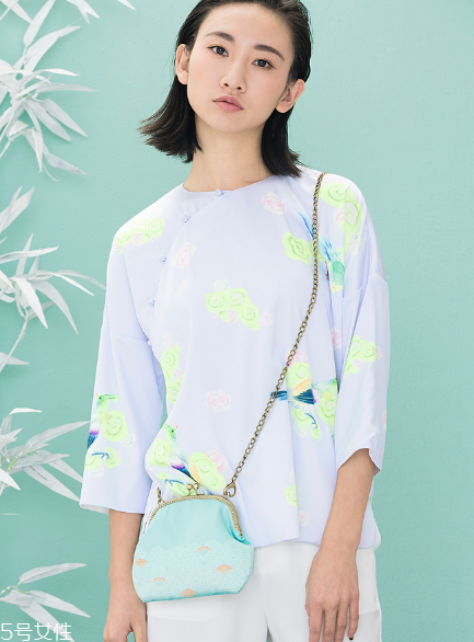 中國風(fēng)衣服怎么搭配？帶你演繹傳統(tǒng)之美