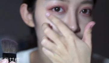微醺桃花妝怎么化妝？簡單步驟滿足爆棚少女心