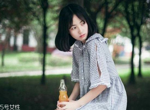 矮個(gè)子女生什么發(fā)型顯高？換個(gè)發(fā)型瞬間百變