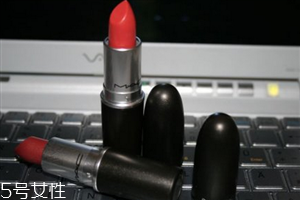 mac口紅銷量前三的色號是哪些？這些顏色最好看最火