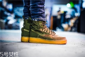 運(yùn)動(dòng)鞋要買大一碼嗎？根據(jù)腳型來決定