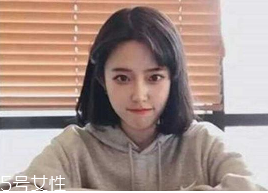什么女孩適合不留劉海？圓臉妹子掀起劉海更適合你