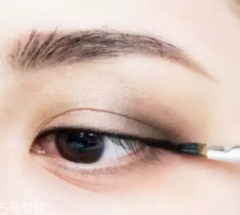 過年涂什么口紅？這些唇色讓親屬夸你好看
