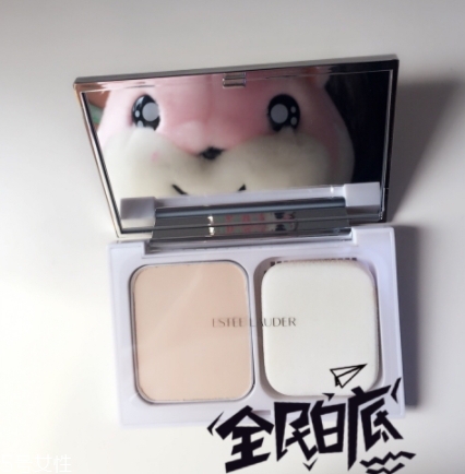 雅詩蘭黛粉餅?zāi)目詈?？補(bǔ)妝定妝的神器