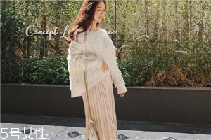 毛衣搭配什么裙子好看？?jī)?yōu)雅迷人過新年