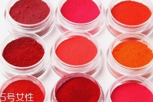 口紅粉怎么用？口紅色粉手工diy