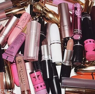怎么選購韓國化妝品？女生化妝品必備清單