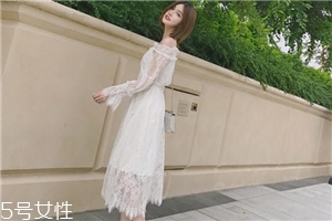 蕾絲長裙配什么上衣？優(yōu)雅氣質(zhì)小女人