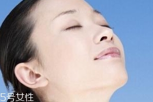 初春肌膚美白怎么做？隔離與淡斑兩手抓