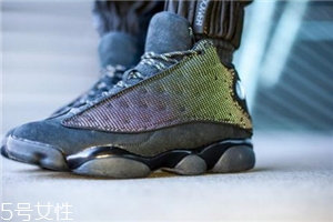運(yùn)動鞋氣墊咯吱的響怎么辦？可能是漏氣或者進(jìn)水了