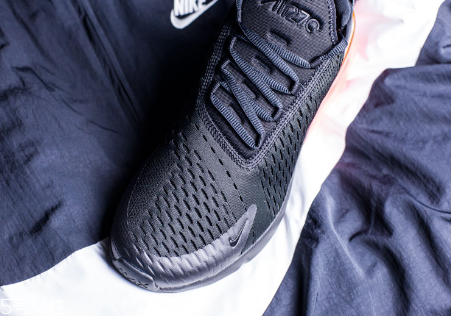 nike air max 270開箱測評(píng) 帶你感受耐克史上最厚氣墊鞋