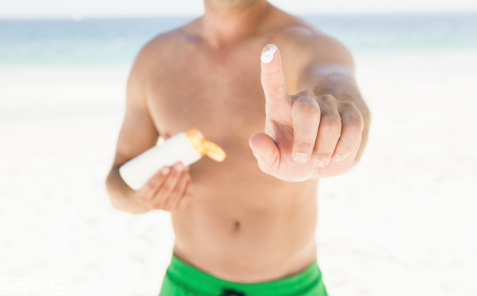 男士日常護膚步驟有哪些？防曬很關(guān)鍵