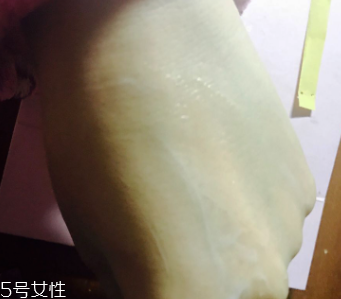 悅詩風吟乳液為什么搓泥？吸收度一般