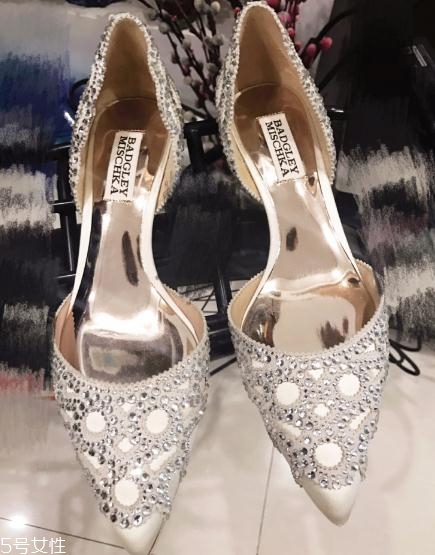 badgley mischka是哪個國家的牌子？超級貌美的小眾婚鞋