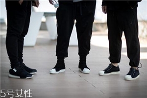 運動鞋沾土如何清理？泥土漬清理要仔細
