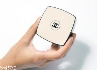 dior迪奧和ysl圣羅蘭氣墊哪個好？