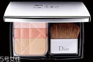dior迪奧和ysl圣羅蘭哪個更高檔更奢侈？
