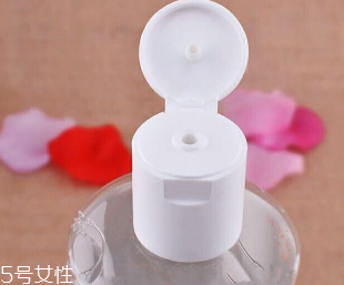 雅漾卸妝水敏感肌能用嗎？敏感肌慎用