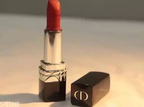dior迪奧和蘭蔻口紅哪個好？
