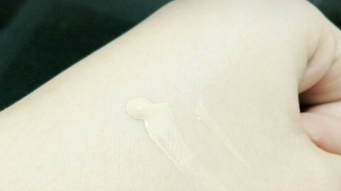 香奈兒粉底液遮瑕效果好嗎？遮瑕力較弱
