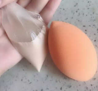 美妝蛋能用洗面奶洗嗎？洗面奶洗不掉彩妝