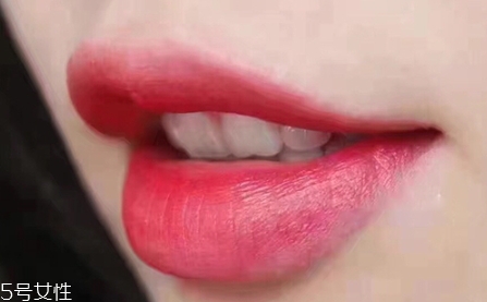 dior迪奧520和迪奧080哪個(gè)好看？