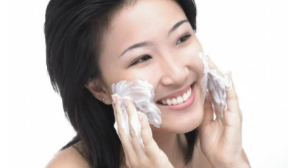 早上洗臉要用洗面奶嗎？油皮才需要