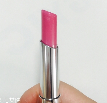 迪奧005和004哪個(gè)好看？