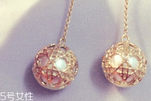 dior迪奧耳環(huán)多少錢？