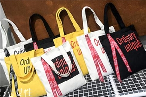 帆布包什么款式好看？這個(gè)春天一起文藝起來(lái)