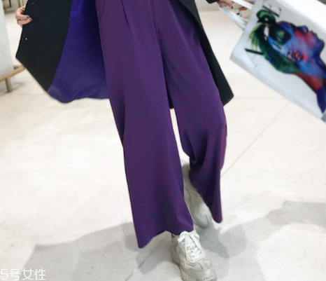 運動鞋搭配什么褲子好看？春季最佳穿搭