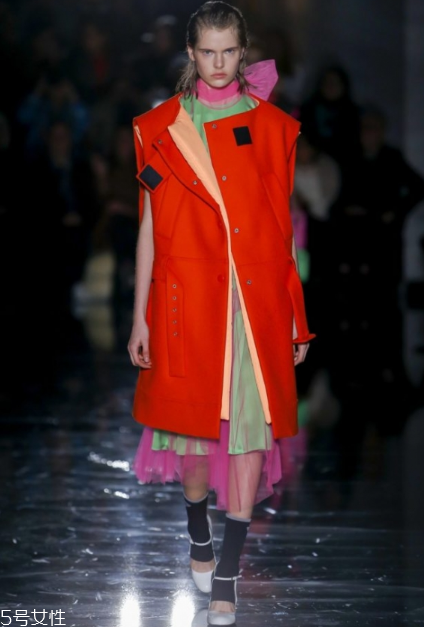 prada2018秋冬系列好看嗎_款式有哪些？