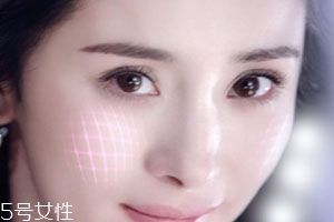 雅詩蘭黛線雕精華素怎么用？官方按摩圖效果最佳