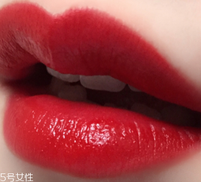 阿瑪尼401和402哪個(gè)好看？401黃皮摯愛