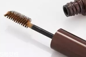 染眉膏和眉筆哪個好用？染眉膏適合濃眉