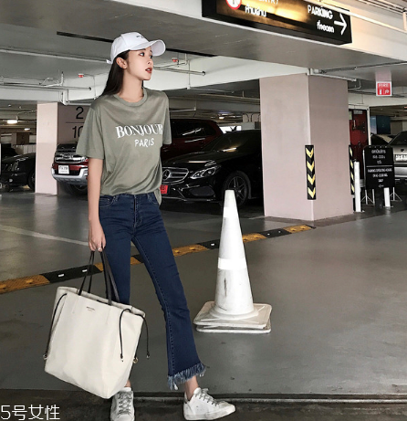 胖人適合穿牛仔褲嗎？選對版型誰都可以穿