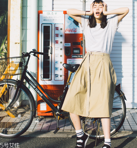 鹽系女生怎樣穿搭？清新無公害的鄰家女孩