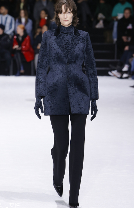 balenciaga巴黎世家2018秋冬系列好看嗎_有哪些款式？