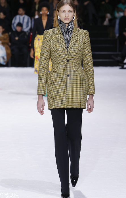 balenciaga巴黎世家2018秋冬系列好看嗎_有哪些款式？