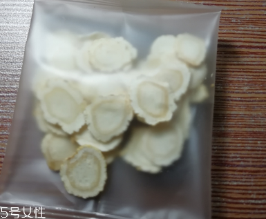 西洋參治失眠嗎？服用過量還會(huì)導(dǎo)致失眠
