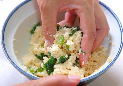 怎么用黃豆做豆?jié){、豆腐、豆腐腦