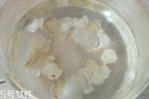 西洋參晚上可以喝嗎？晚上喝影響睡眠