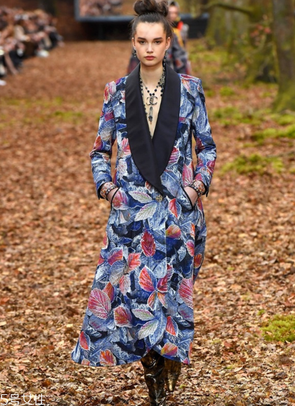 chanel香奈兒2018秋冬系列好看嗎_有哪些款式？