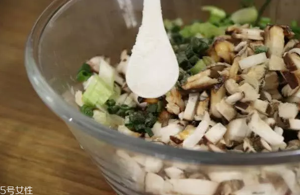 豆腐皮能油炸嗎？火候太猛容易炸糊