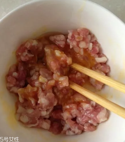 豆腐皮能油炸嗎？火候太猛容易炸糊