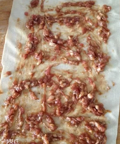 豆腐皮能油炸嗎？火候太猛容易炸糊